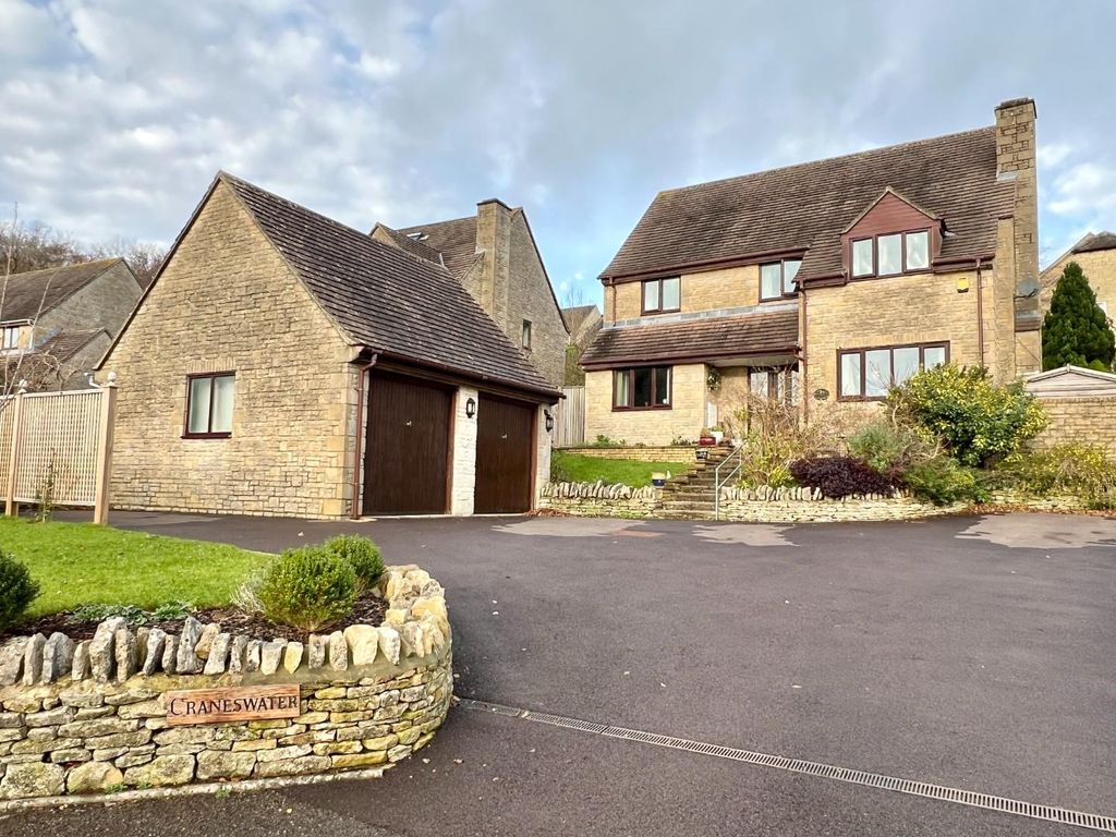 4 bed detached house for sale in The Frith, Chalford, Stroud GL6, £