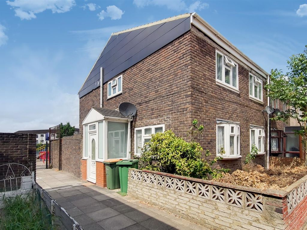 Rawstone Walk, London E13