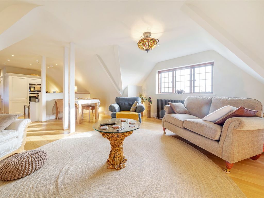 2 bed flat for sale in 127 King Edward Vii Apartments, Kings Drive