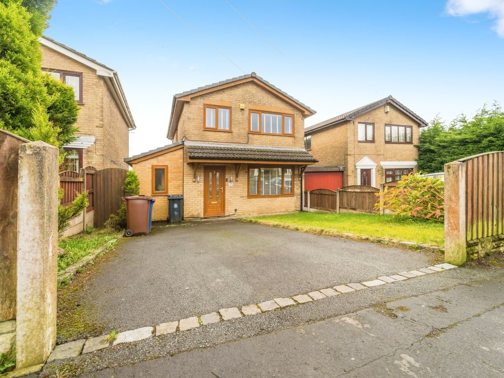 3 bed detached house for sale in Douglas Road, Bacup OL13, £250,000