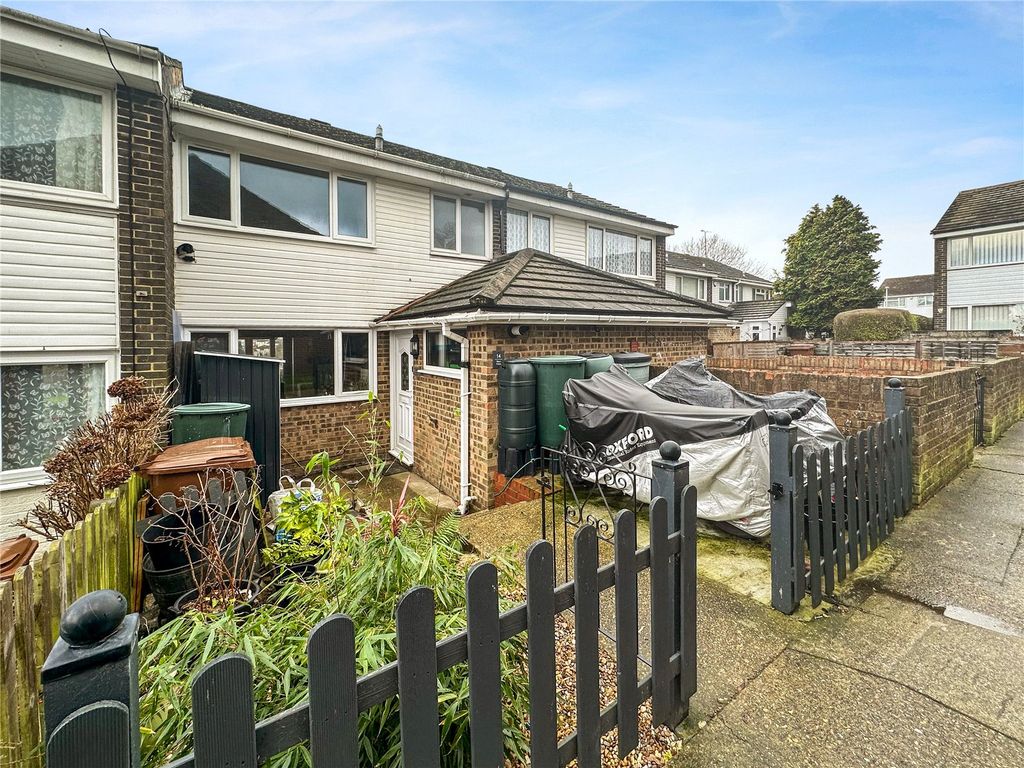3 bed terraced house for sale in Stour Close, Rochester, Kent ME2 Zoopla