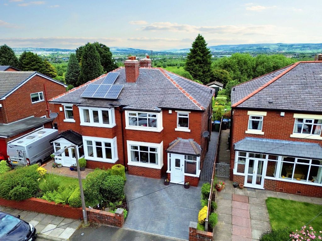 3 bed semidetached house for sale in Cromwell Road, Whitefield M45, £