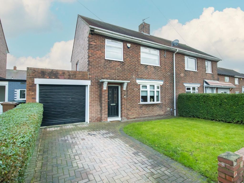 3 bed semidetached house for sale in West Street, Wallsend NE28, £
