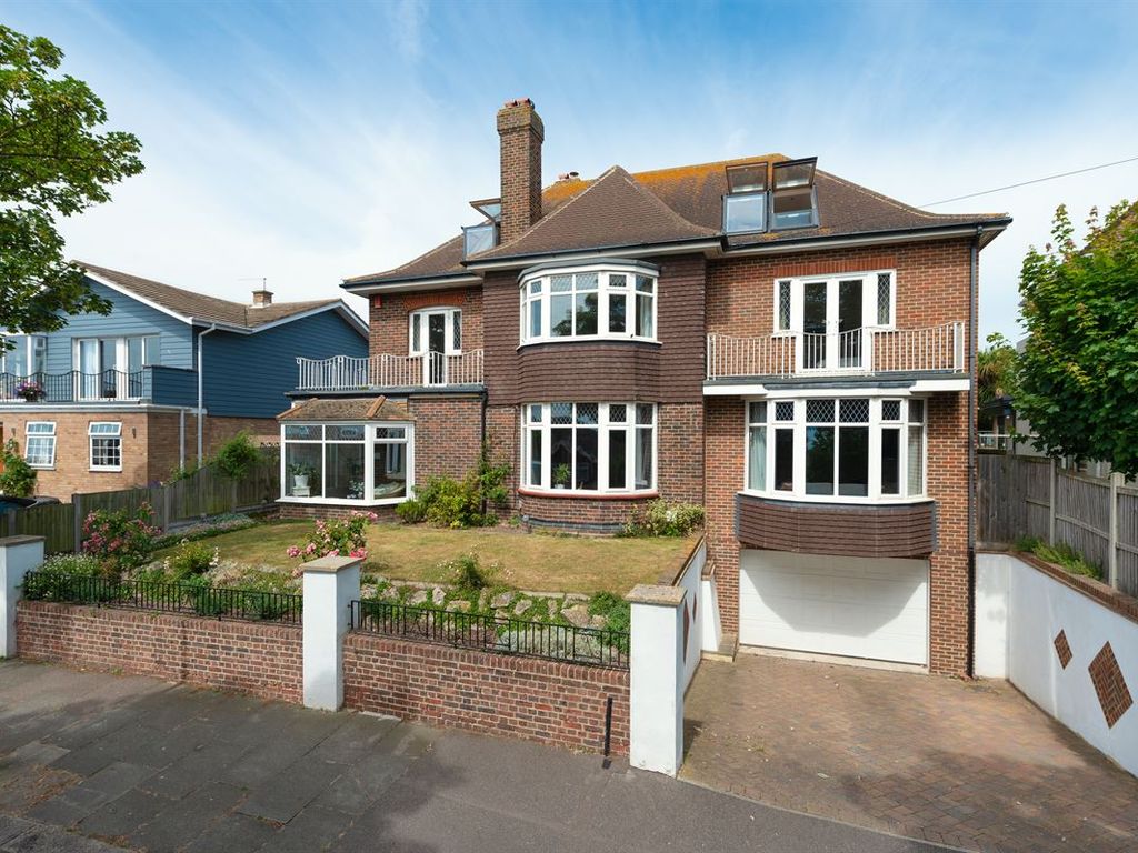 7 bed detached house for sale in Winterstoke Crescent, Ramsgate CT11