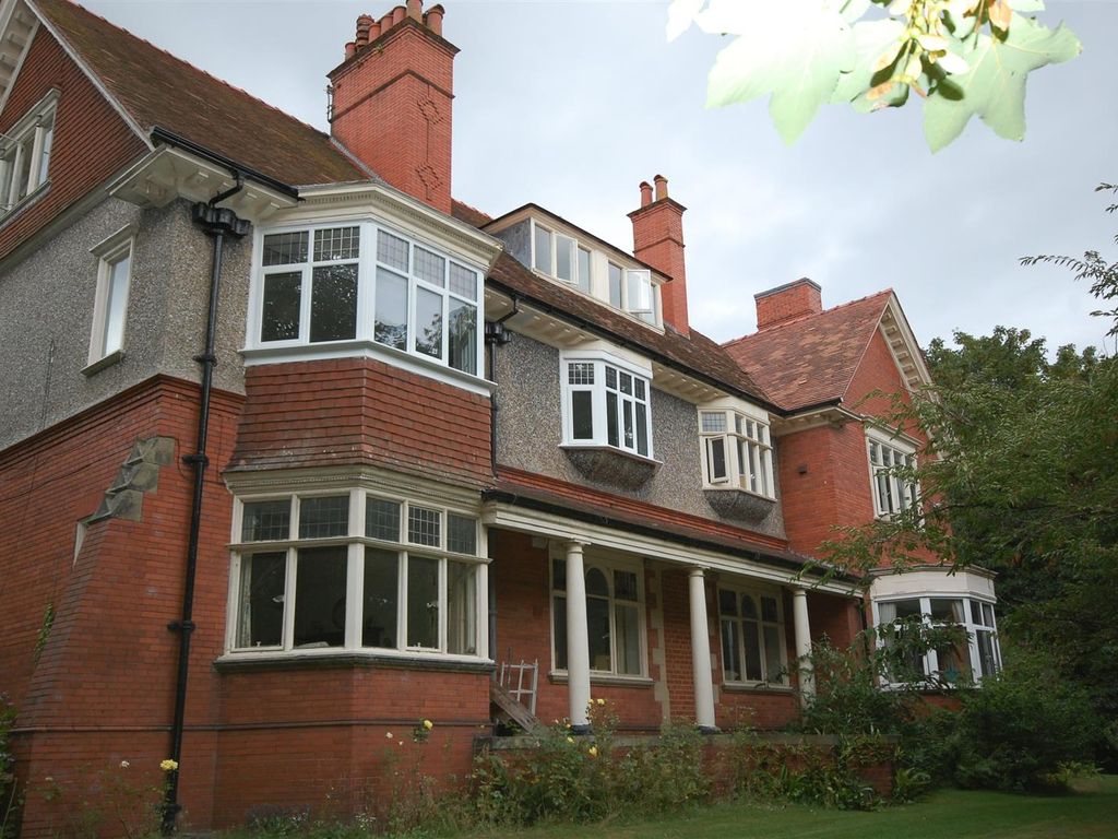 2 bed flat to rent in Barholm, Mere Farm Road, Prenton CH43 Zoopla