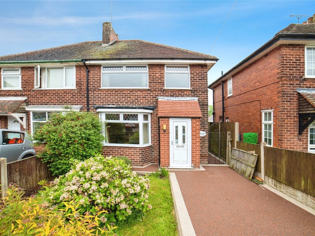 3 bed semidetached house for sale in Maundale Avenue, SuttonIn