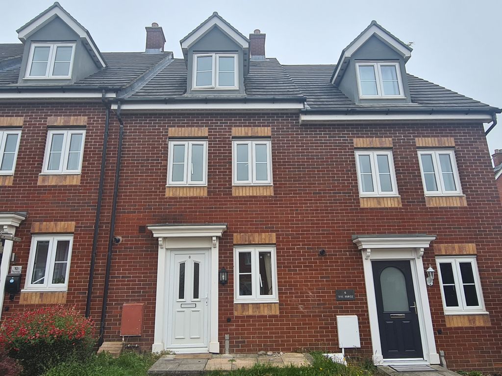 4 bed property for sale in 8 The Hempsted, Gloucester