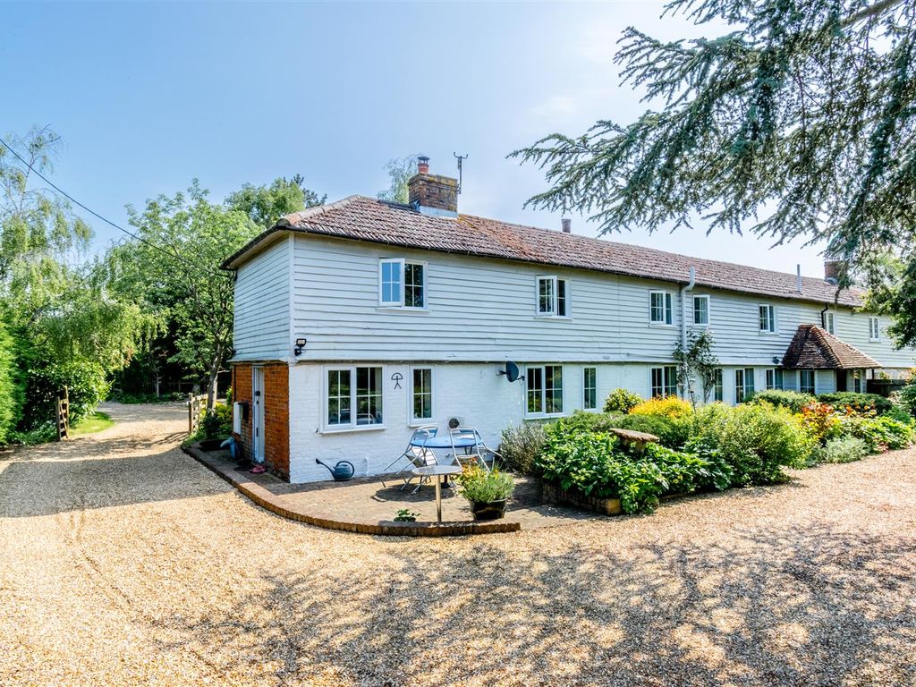 4 bed property for sale in Foresters Lodge Farm, Dunkirk, Faversham ...