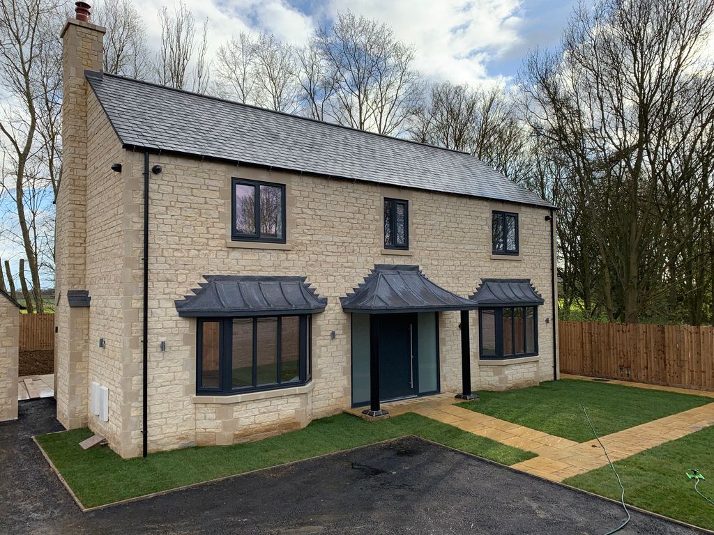 New home, 5 bed detached house for sale in Manor Gardens, Oundle Road