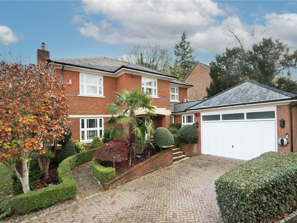 5 bed detached house for sale in Pennymead Place, Portsmouth Road
