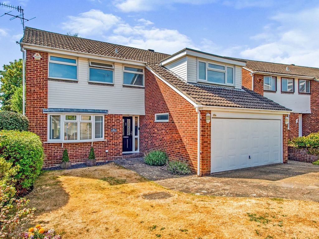 The Dells, Hemel Hempstead HP3  
