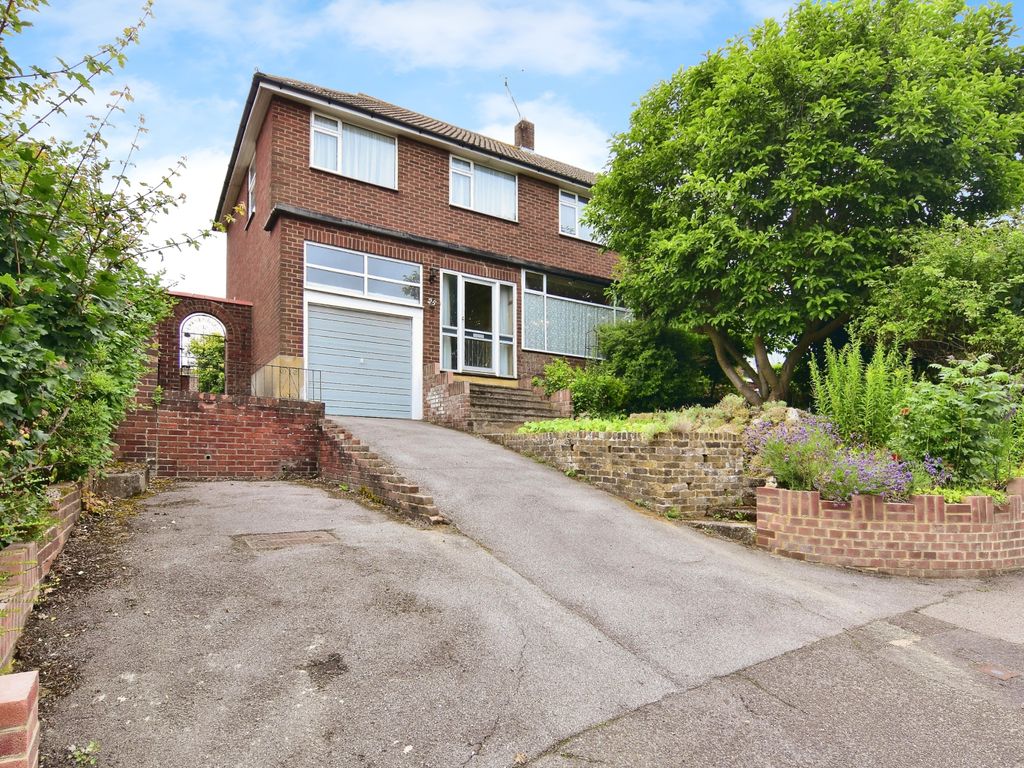 4 bed semidetached house for sale in Tudor Avenue, Maidstone, Kent