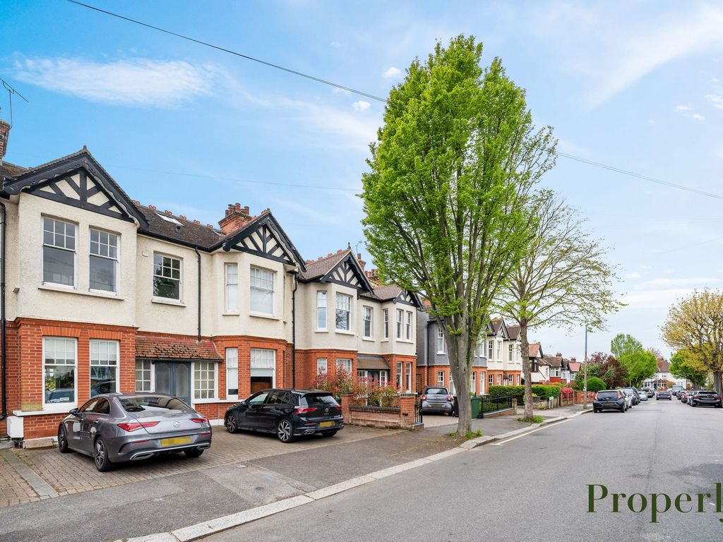 1 bed flat for sale in Victoria Road, North Chingford, London E4 Zoopla