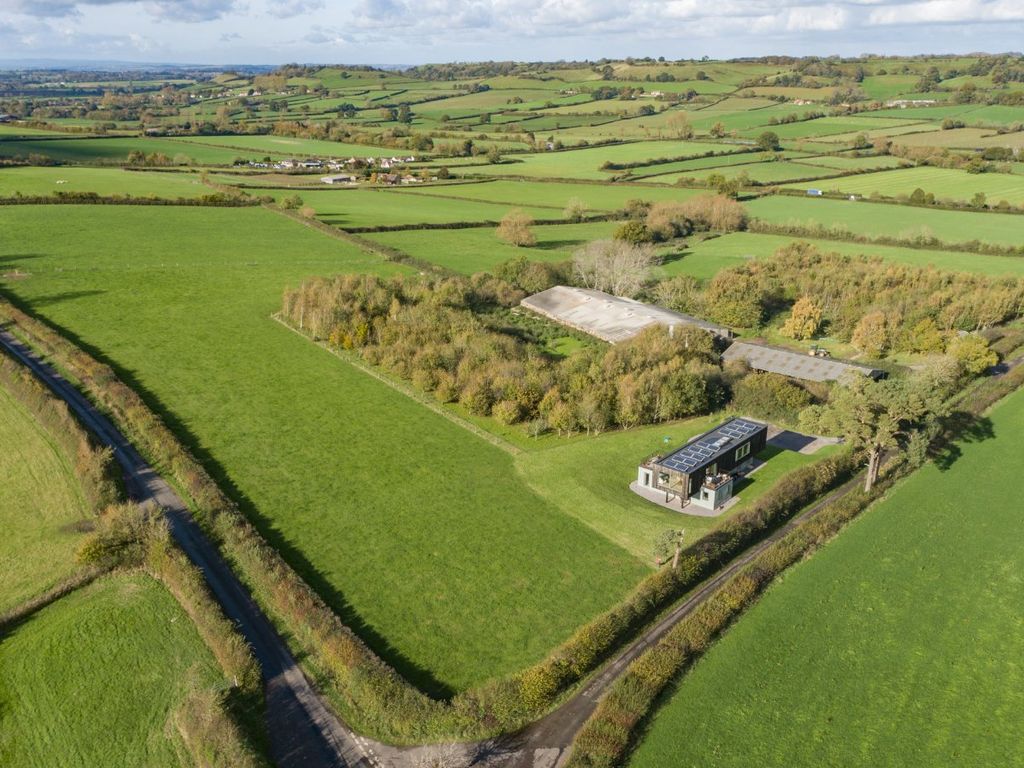 3 bed property for sale in Broad Lane, East Chinnock, Crewkerne