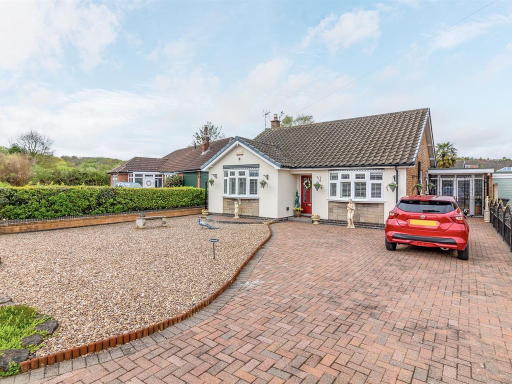 2 bed detached bungalow for sale in Lane, Calverton, Nottingham