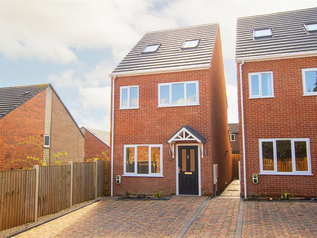 New home, 4 bed detached house for sale in Thorneywood Rise
