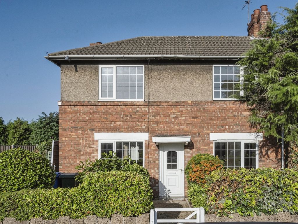 3 bed semidetached house for sale in Markham Avenue, Armthorpe