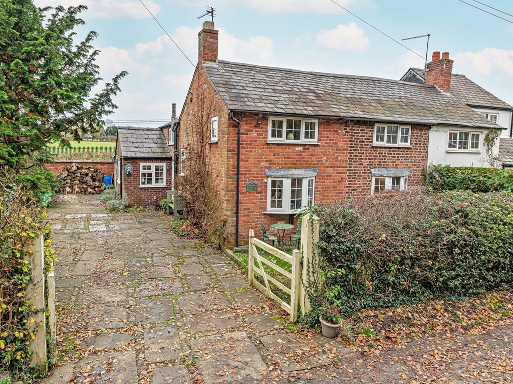 3 bed semidetached house for sale in Chapel Lane, Acton Bridge