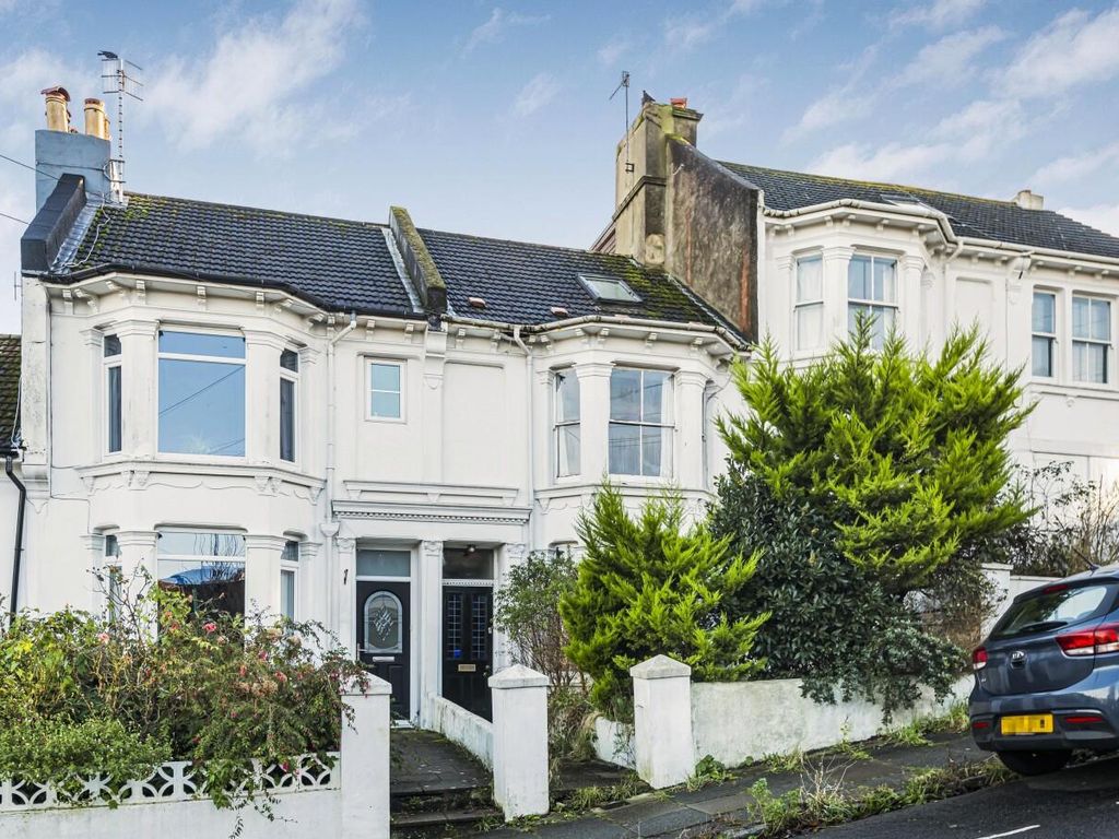 4 bed terraced house for sale in Princes Road, Brighton BN2, £575,000