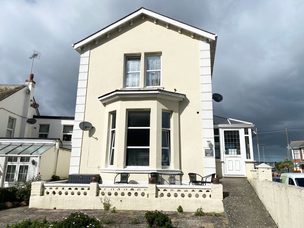 2 bed flat to rent in Sands Road, Paignton TQ4 Zoopla