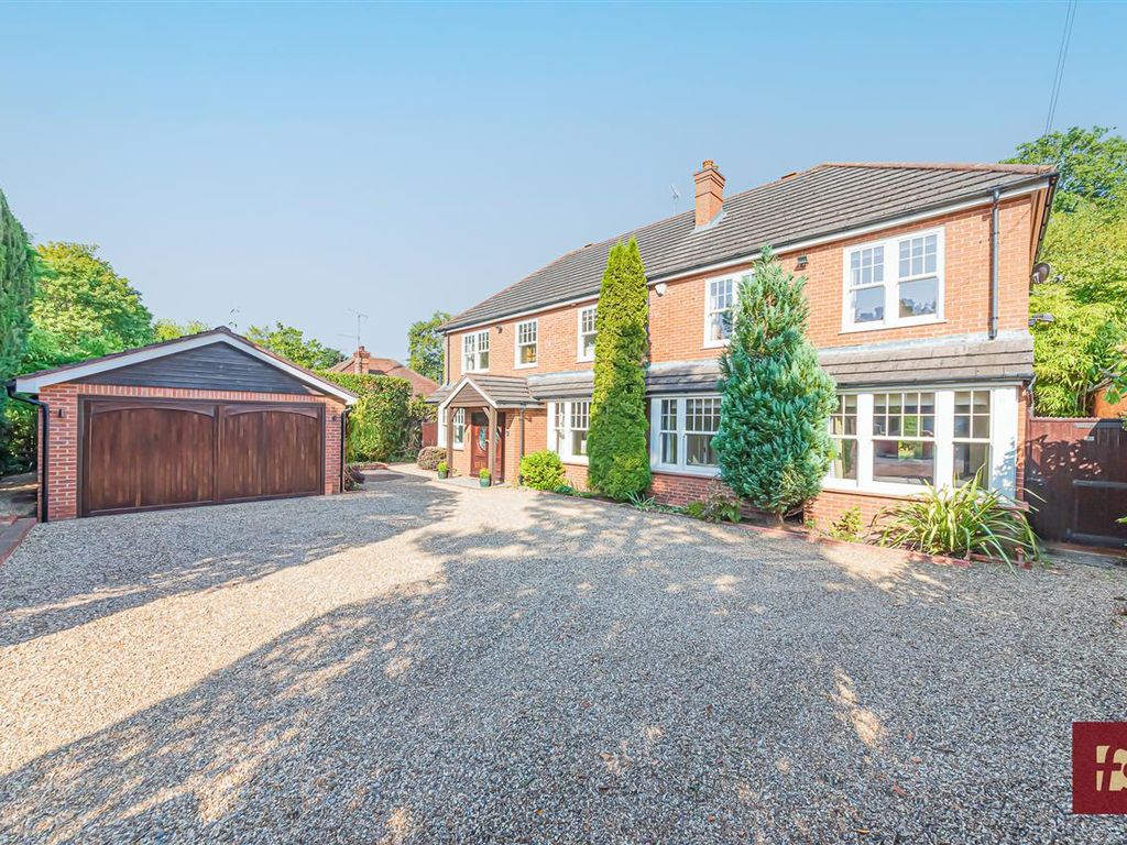 6 bed detached house for sale in New Wokingham Road, Crowthorne RG45, £