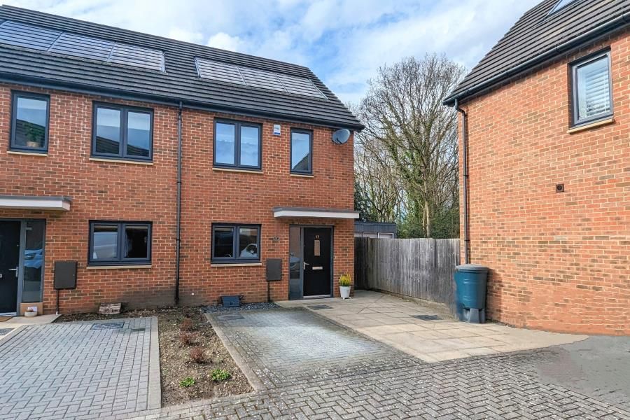 2 bed semidetached house to rent in Westfield, Woking, Surrey GU22, £