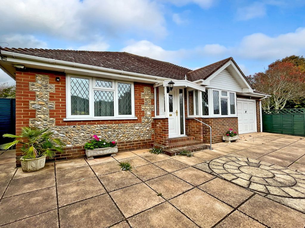 2 bed bungalow for sale in The Street, East Preston, West Sussex BN16