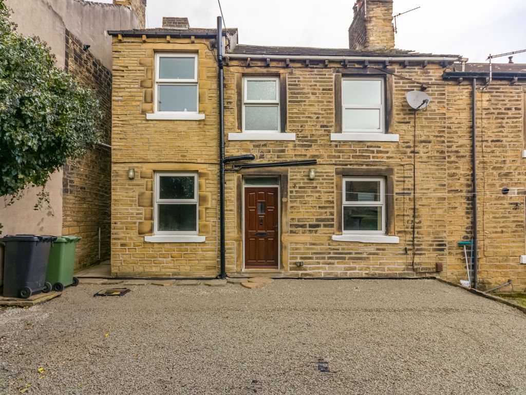 2 bed end terrace house for sale in Blackmoorfoot Road, Crosland Moor