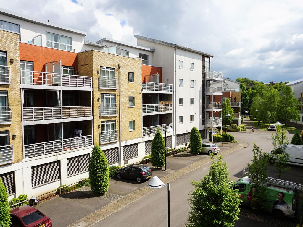 2 bed flat for sale in Kingfisher Meadow, Maidstone ME16 Zoopla