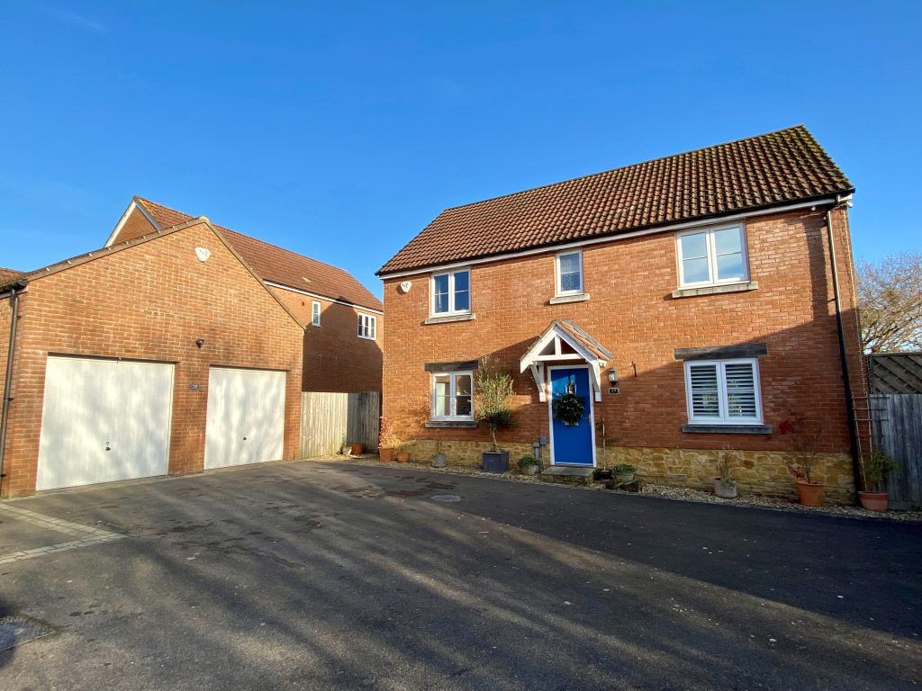 4 bed detached house for sale in Alvington Fields, Yeovil, Somerset BA22 Zoopla