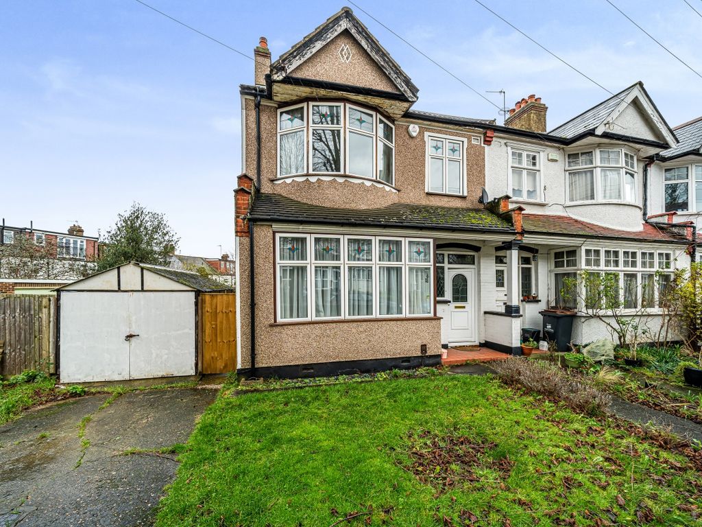 3 bed end terrace house to rent in Palace View, Bromley BR1 Zoopla