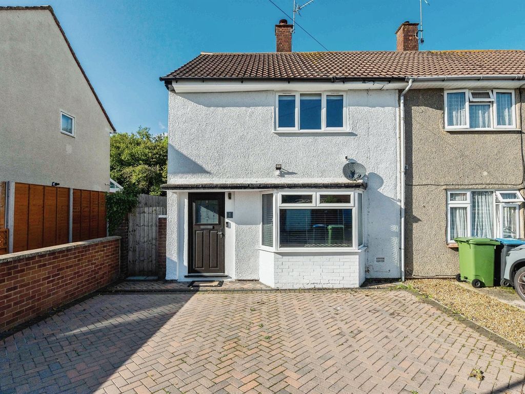 2 bed semidetached house for sale in Middle Hill, Hemel Hempstead HP1
