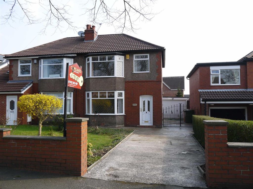 3 bed semidetached house to rent in Park Road, Westhoughton, Bolton