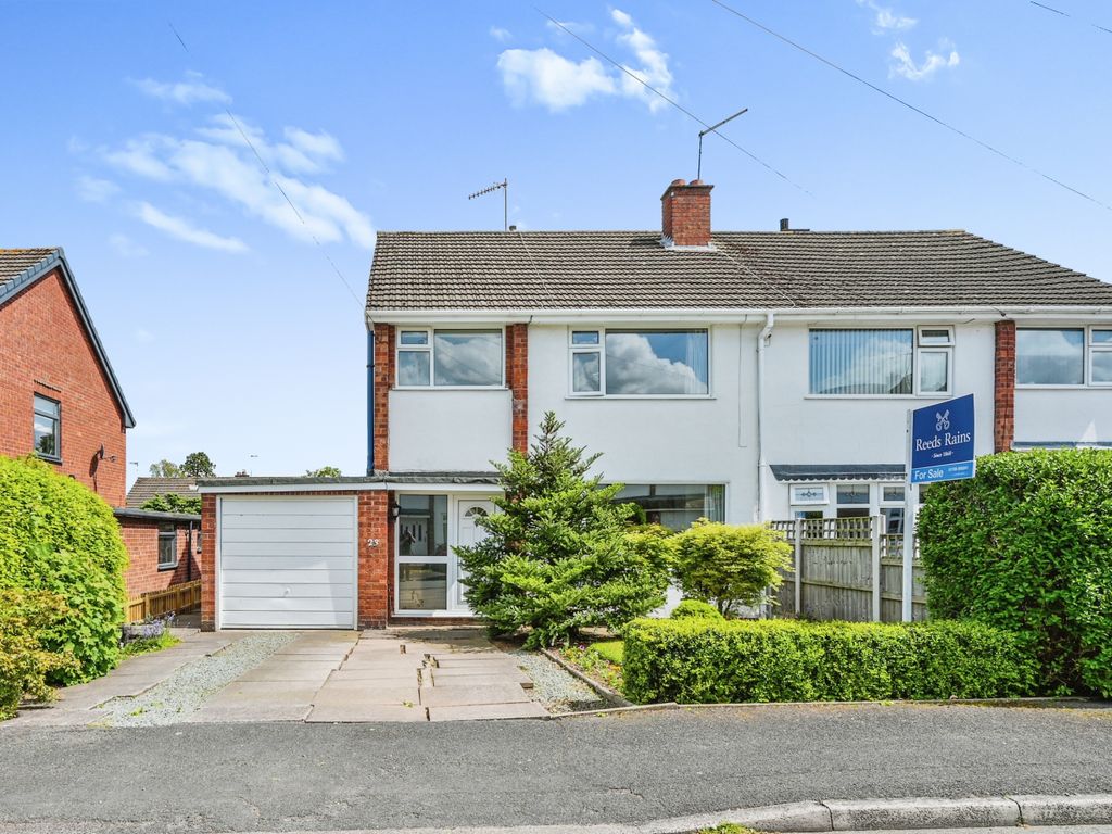 3 bed semidetached house for sale in Beech Road, Eccleshall, Stafford