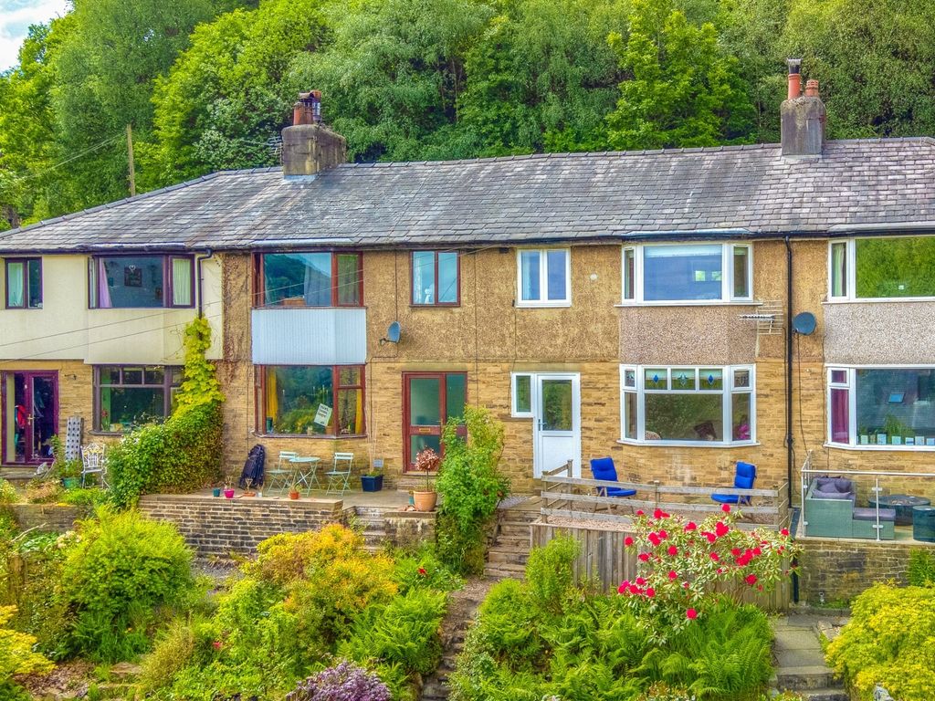 3 bed terraced house for sale in Glen View Road, Hebden Bridge HX7, £