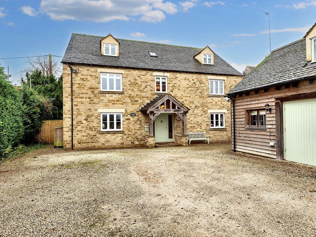 5 bed detached house for sale in 107A Burford Road, Witney OX28, £