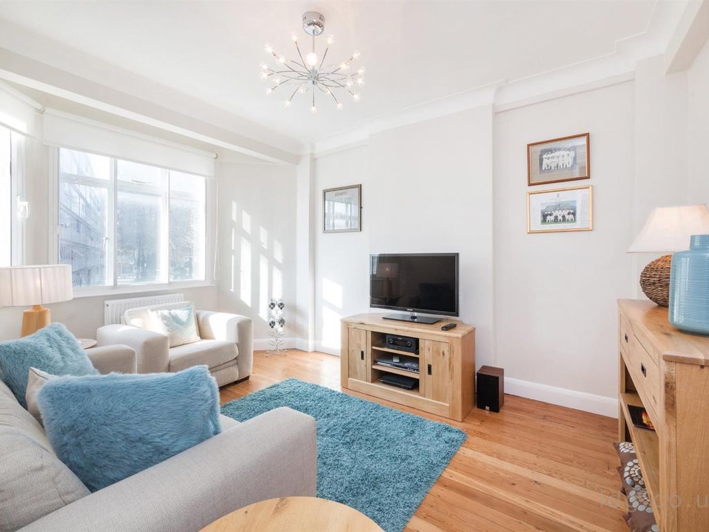 2 bed flat to rent in Cleveland Street, Fitzrovia W1T Zoopla