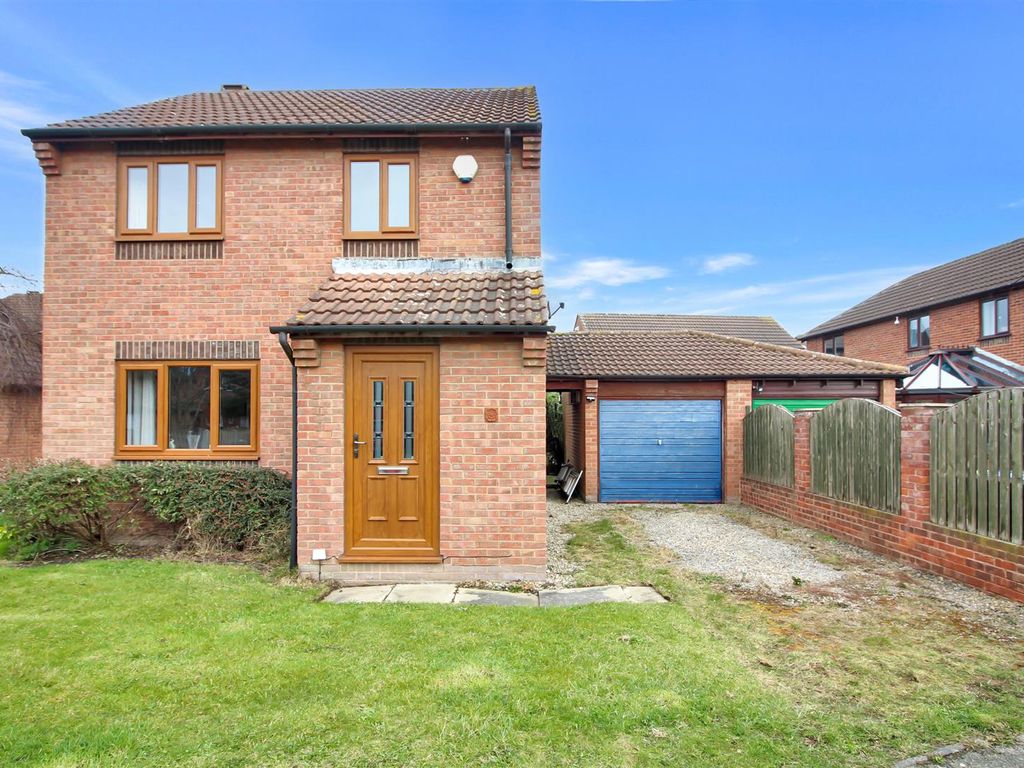 3 bed detached house for sale in Pasture Way, Sherburn In Elmet, Leeds
