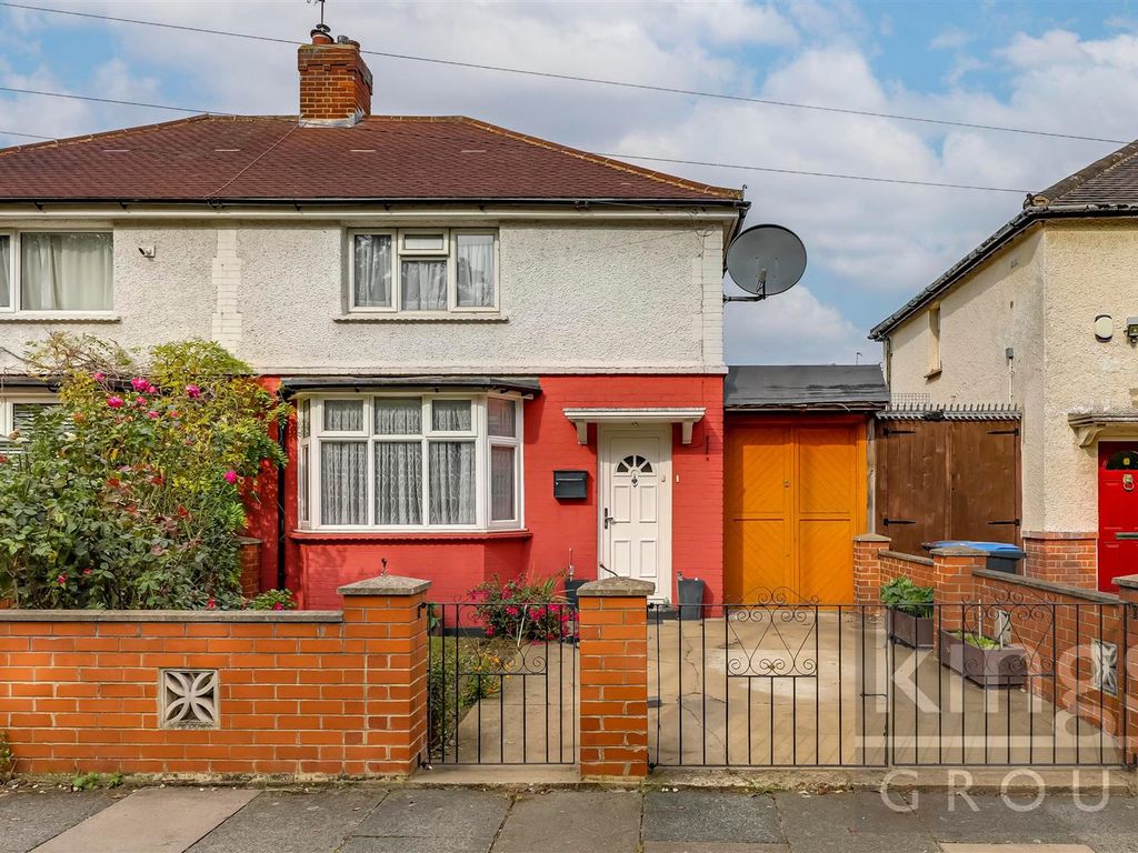 2 bed semidetached house for sale in Galliard Road, Edmonton N9 Zoopla