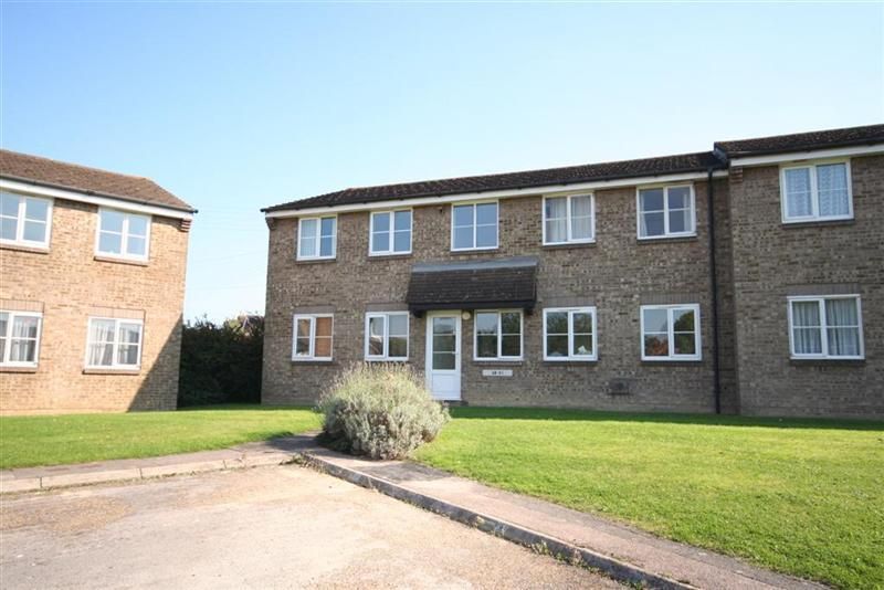 1 bed flat to rent in Gordon Close, Haywards Heath, West Sussex RH16