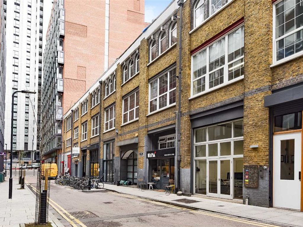 2 bed flat to rent in Corsham Street, London N1, £2,500 pcm Zoopla