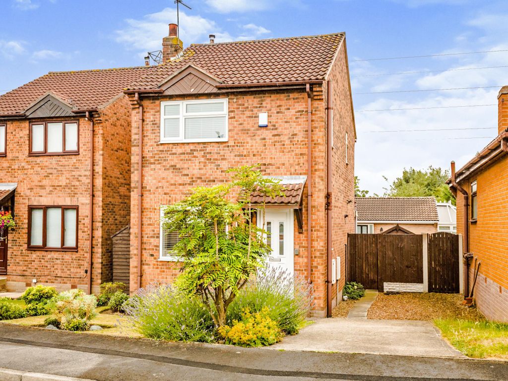 2 bed detached house for sale in Avondale Drive, Stanley, Wakefield WF3