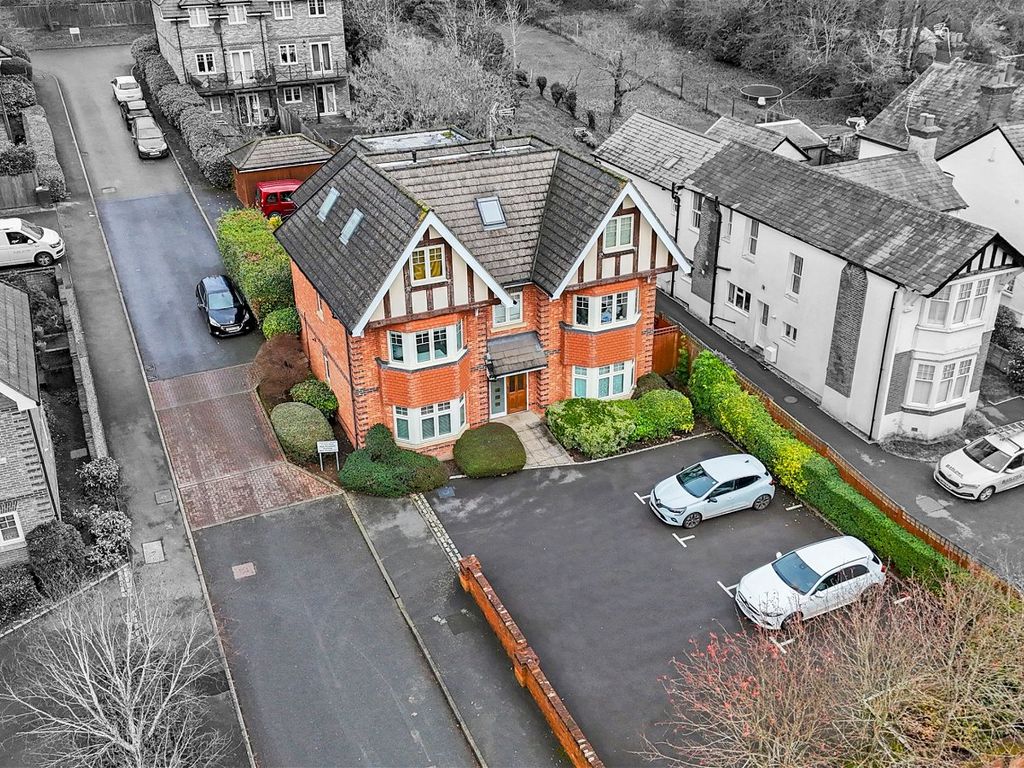 1 bed flat for sale in Templeside Gardens, West Road, High HP12, £215,000 Zoopla