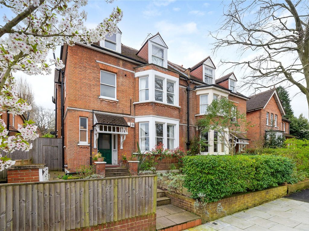 2 bed flat for sale in Rusholme Road, Putney, London SW15, £700,000