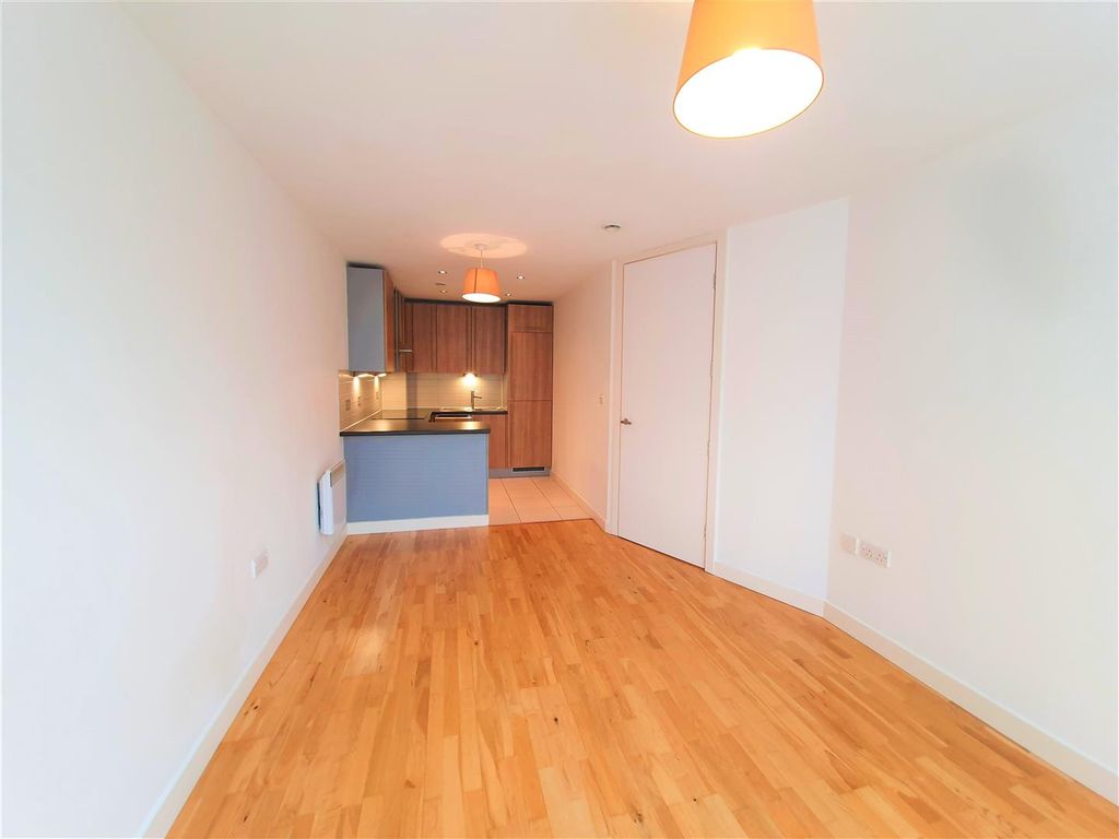 Eden Square West, 12 Cheapside L2  