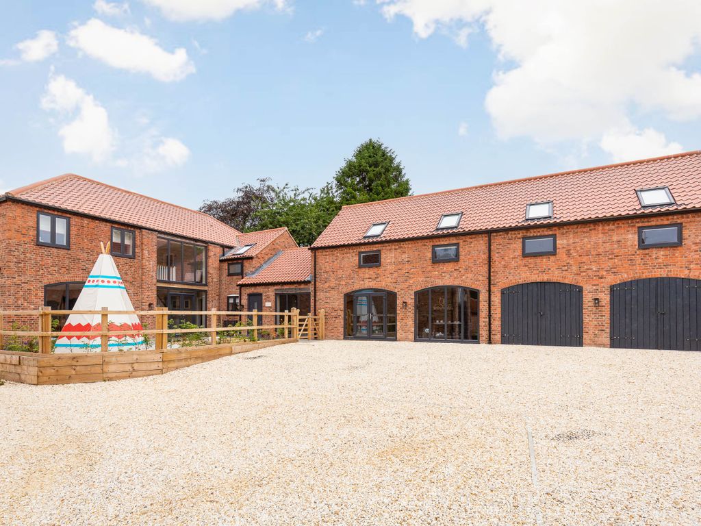 5 bed detached house for sale in Wolf Lodge, Low Street, North Wheatley