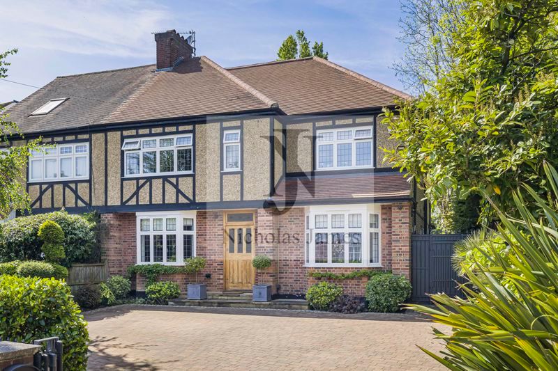 5 bed semidetached house for sale in Greenway, Southgate, London N14