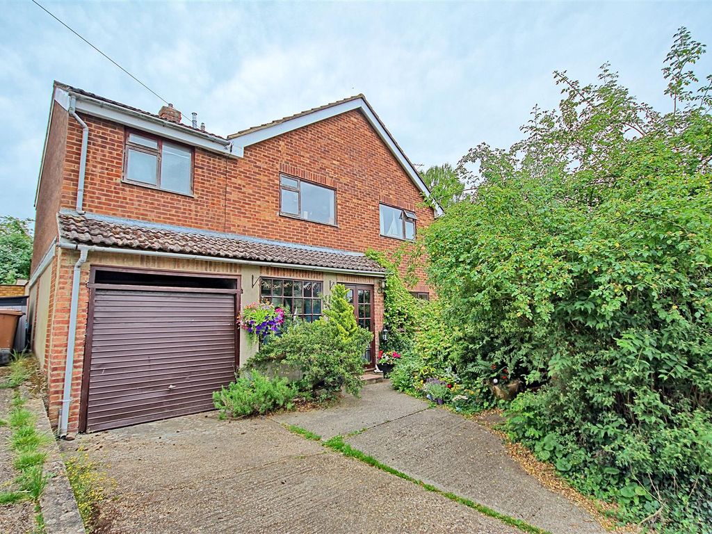 4 bed detached house for sale in Town Farm Crescent, Standon, Ware SG11
