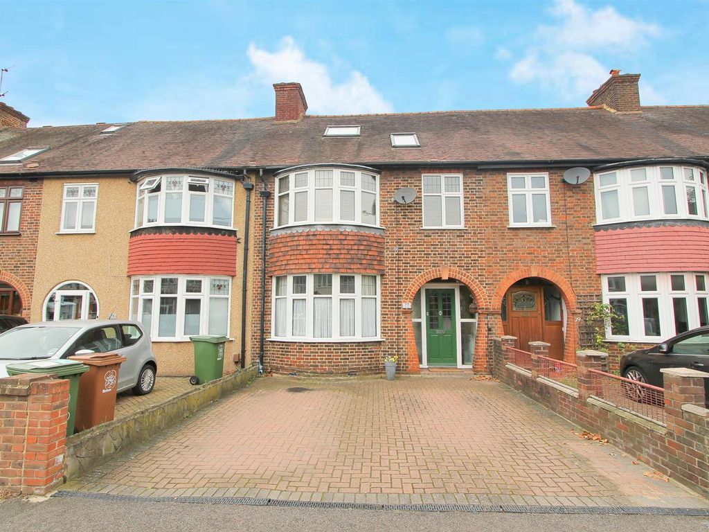 5 bed property for sale in Nightingale Road, Carshalton SM5, £600,000