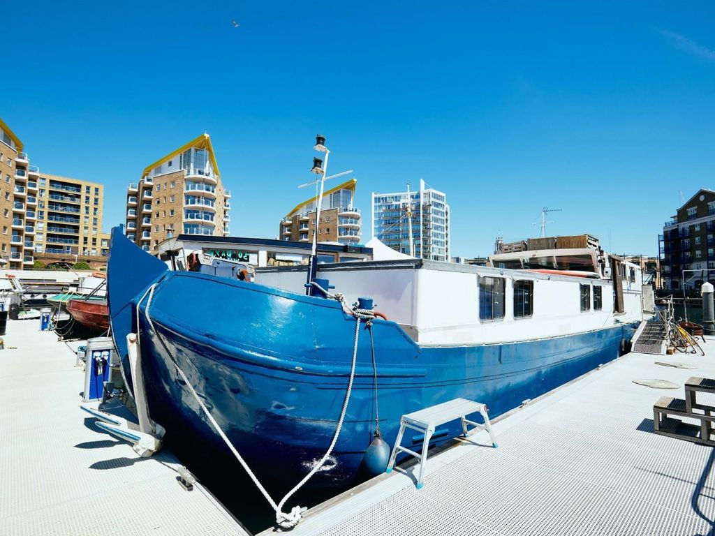 Limehouse Basin Marina, London E14  